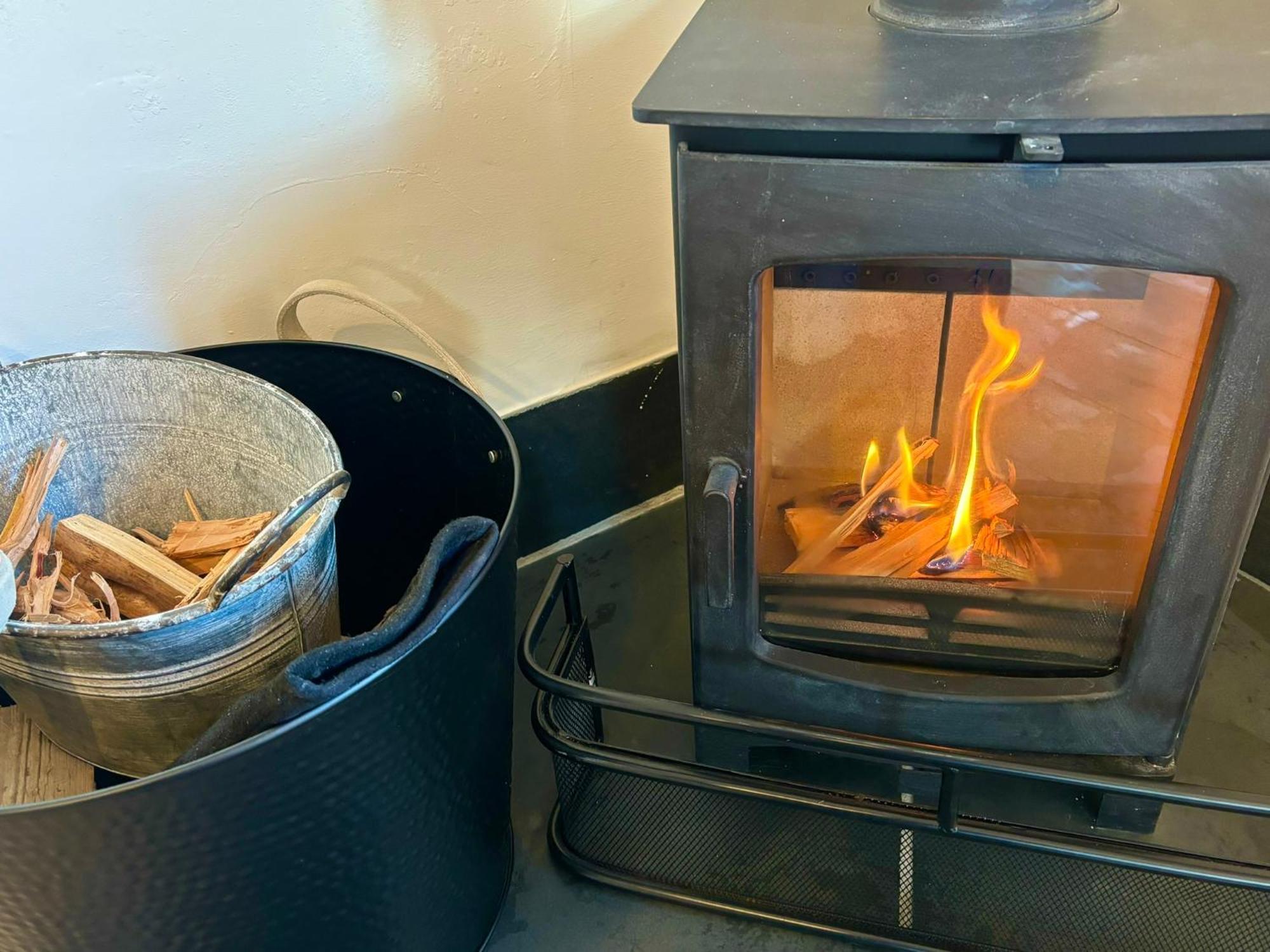 Polrunny Farm Seaberry Cottage With A Sea View And Log Burner Boscastle Exteriör bild